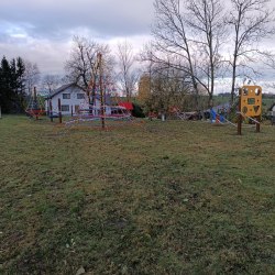 Dětské hřiště v Chroustově  2